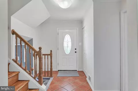 6115 Rivanna Dr, Springfield, VA 22150 photo 5