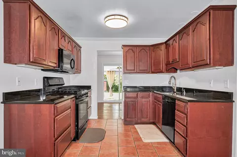 6115 Rivanna Dr, Springfield, VA 22150 photo 8