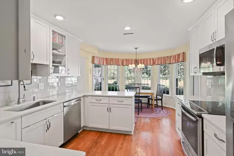 Kitchen - 1602 Blacksmith Ln, Herndon, VA 20170 photo 2 of 5