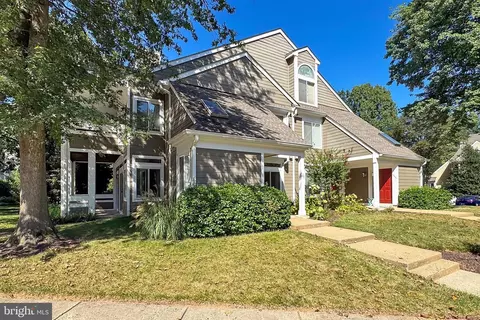 12253 Fort Buffalo Cir #481, Fairfax, VA 22033