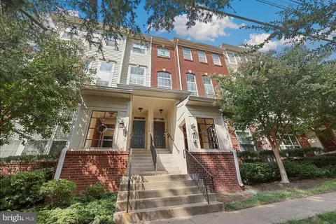14299 A Brushwood Way, Centreville, VA 20121