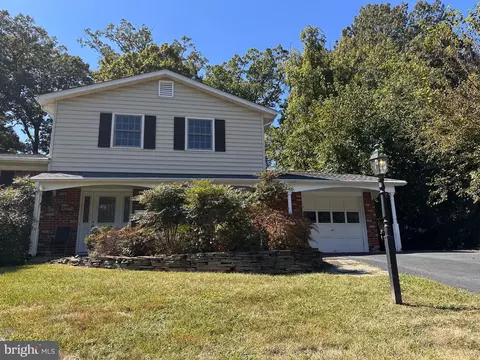 4314 Selkirk Dr, Fairfax, VA 22032