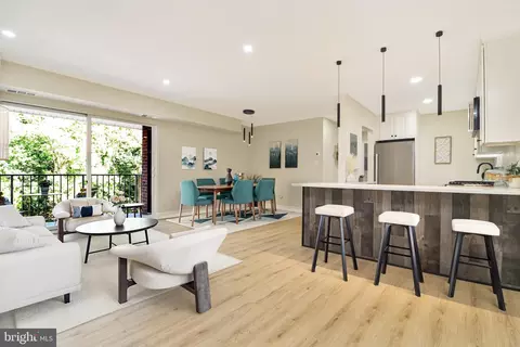7980 Audubon Ave #203, Alexandria, VA 22306