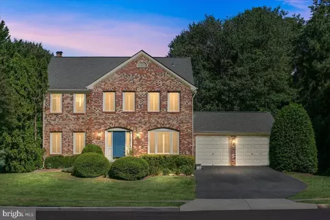 12458 Wendell Holmes Rd, Herndon, VA 20171