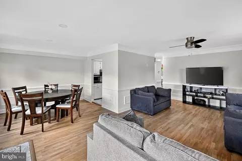 3890 Mariposa Pl #49E, Alexandria, VA 22309
