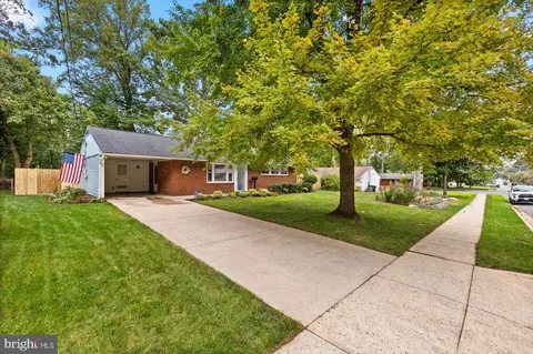 7525 Jervis St, Springfield, VA 22151 photo 3