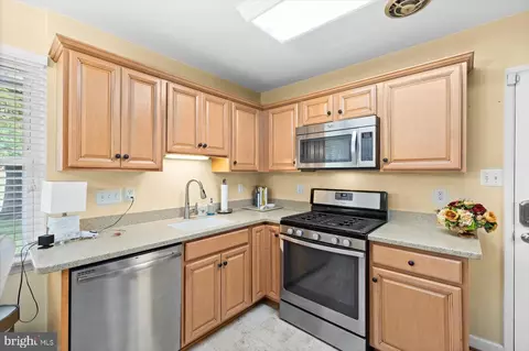 7525 Jervis St, Springfield, VA 22151 photo 7