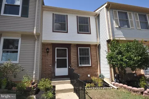 8722 Pinnacle Rock Ct, Lorton, VA 22079