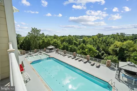 6301 Edsall Rd #301, Alexandria, VA 22312
