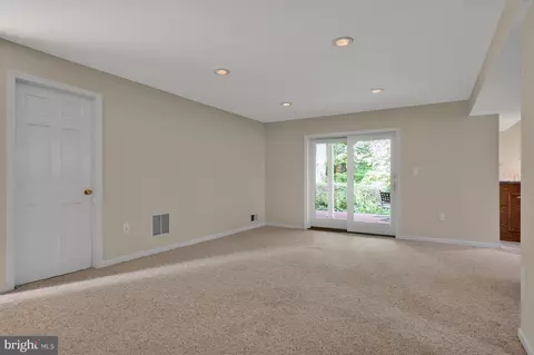 6013 Lamont Ct, Springfield, VA 22152 photo 24