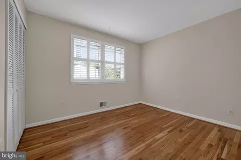 6013 Lamont Ct, Springfield, VA 22152 photo 13