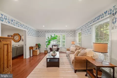 7838 Roundabout Way, Springfield, VA 22153 photo 3