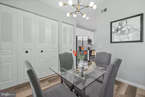 Dining - 4503 Cub Run Rd, Chantilly, VA 20151 photo 2 of 3