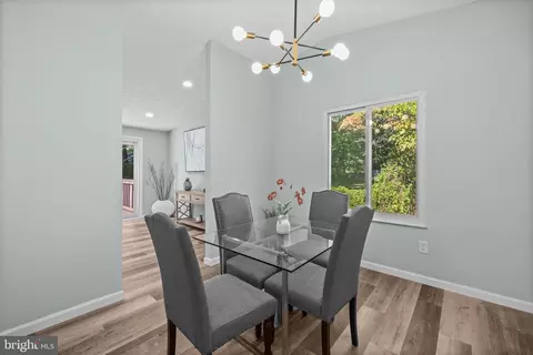 Dining - 4503 Cub Run Rd, Chantilly, VA 20151 photo 1 of 3