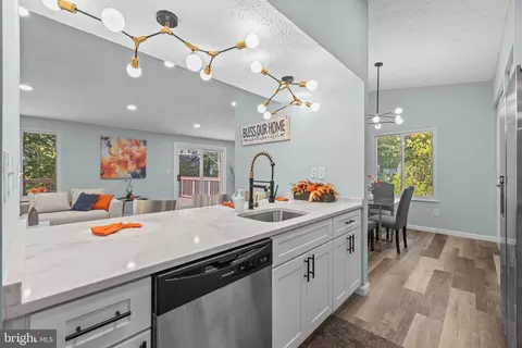 Kitchen - 4503 Cub Run Rd, Chantilly, VA 20151 photo 1 of 4