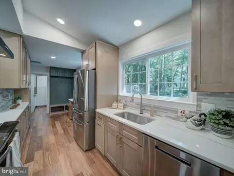 Entry Way - 12356 Lima Ln, Reston, VA 20191 photo 1 of 2