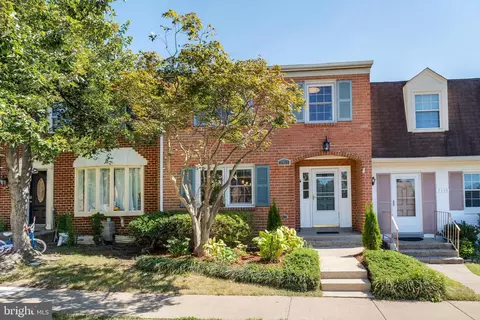 7462 Covent Wood Ct, Annandale, VA 22003