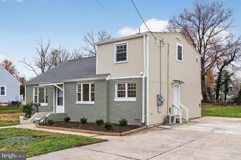 3421 Memorial St, Alexandria, VA 22306