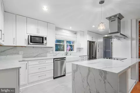 5206 Ninian Ave, Alexandria, VA 22310