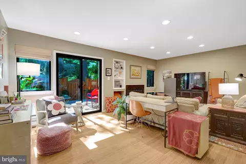 11009 Thrush Ridge Rd, Reston, VA 20191 photo 16