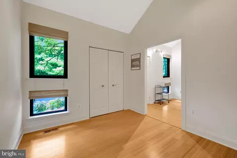 11009 Thrush Ridge Rd, Reston, VA 20191 photo 39