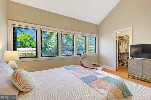 11009 Thrush Ridge Rd, Reston, VA 20191 photo 28