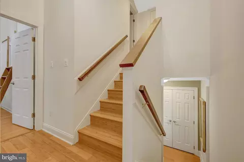 11009 Thrush Ridge Rd, Reston, VA 20191 photo 34