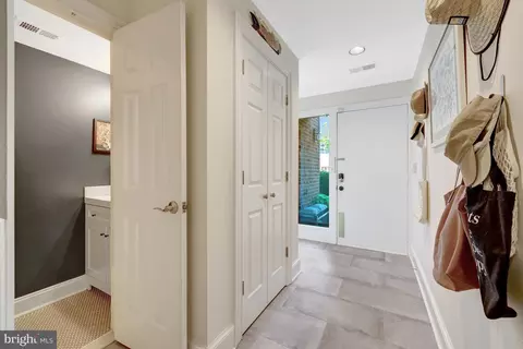 11009 Thrush Ridge Rd, Reston, VA 20191 photo 5