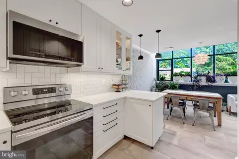 11009 Thrush Ridge Rd, Reston, VA 20191 photo 13