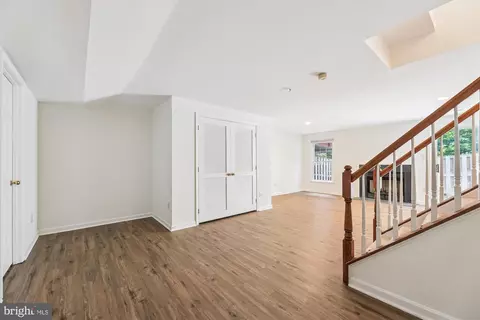Living - 8840 Eagle Rock Ln, Springfield, VA 22153 photo 12 of 12