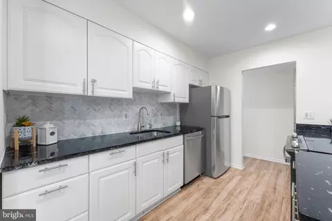 Kitchen - 11401 Turnmill Ln, Reston, VA 20191 photo 2 of 4
