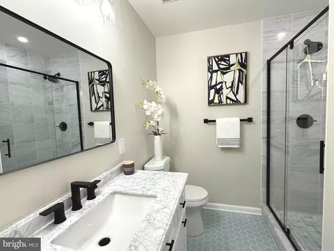 Bath - 11401 Turnmill Ln, Reston, VA 20191 photo 1 of 3