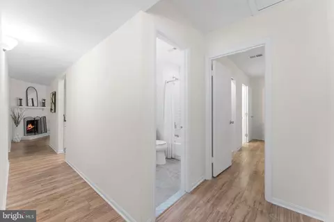 Entry Way - 11401 Turnmill Ln, Reston, VA 20191 photo 5 of 5