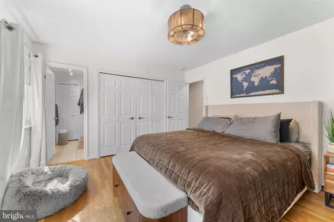11190 Forest Edge Dr, Reston, VA 20190 photo 32