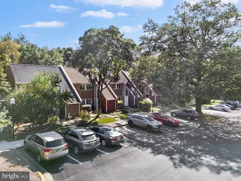 11190 Forest Edge Dr, Reston, VA 20190 photo 38