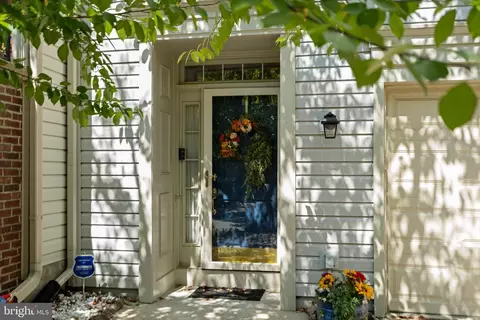 5140 Beauregard St, Alexandria, VA 22312