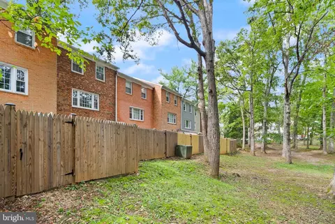 Exterior - 6611 Burlington Pl, Springfield, VA 22152 photo 5 of 7