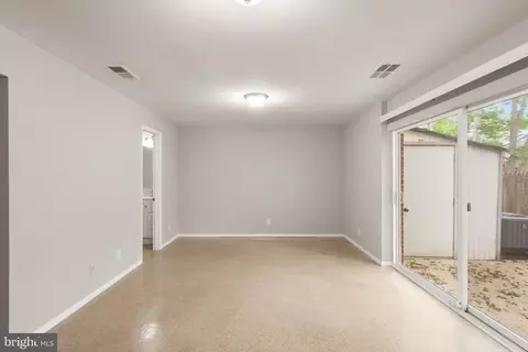 Living - 6611 Burlington Pl, Springfield, VA 22152 photo 8 of 10