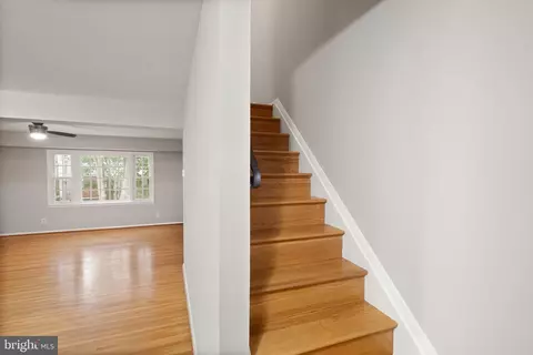 Entry Way - 6611 Burlington Pl, Springfield, VA 22152 photo 3 of 5