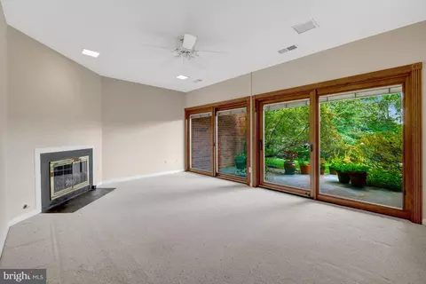 Living - 11088 Glade Ct, Reston, VA 20191 photo 5 of 6