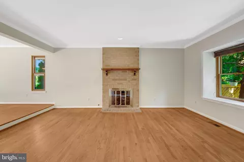 Living - 11088 Glade Ct, Reston, VA 20191 photo 1 of 6