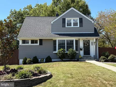 6720 Williams Dr, Alexandria, VA 22307