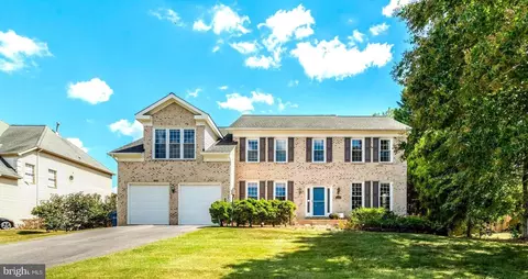 5403 Willow Forest Ct, Clifton, VA 20124