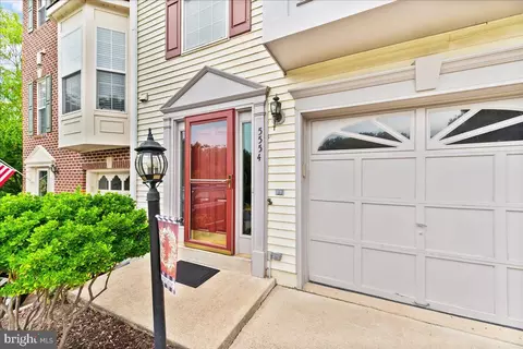 5554 Jowett Ct, Alexandria, VA 22315