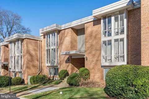 2648 Redcoat Dr #99, Alexandria, VA 22303