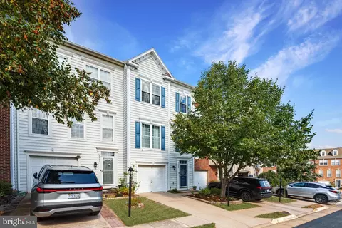 5263 Broadwing Pl, Alexandria, VA 22312
