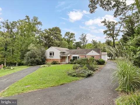 7533 Hollindale, Alexandria, VA 22306