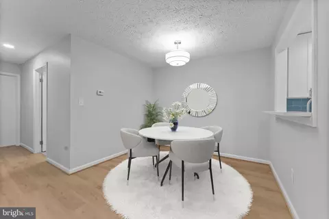 2245 Hunters Run Dr, Reston, VA 20191 photo 8