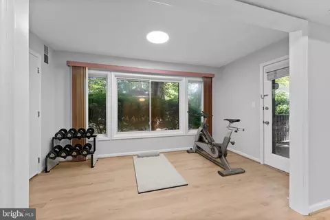 2245 Hunters Run Dr, Reston, VA 20191 photo 12