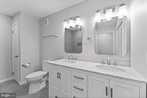 2245 Hunters Run Dr, Reston, VA 20191 photo 26